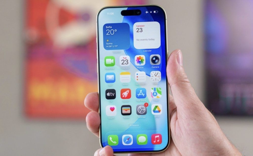 تكنولوجيا: تسريب: آيفون 18 وiPhone 18e قد يحصلان على ترقية كبيرة في الذاكرة العشوائية