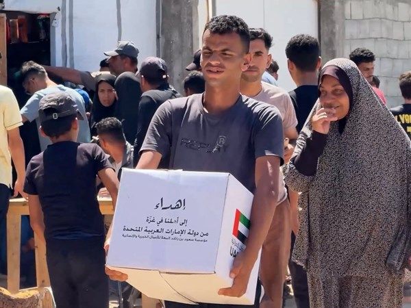 ضمن عملية «الفارس الشهم 3».. وصول مساعدات مؤسسة سعود بن راشد المعلا إلى قطاع غزة