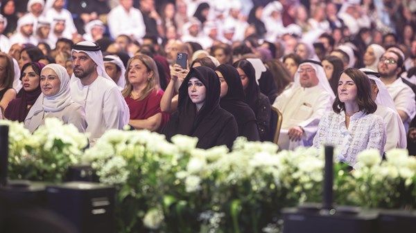 لطيفة بنت محمد تشهد تخريج 445 طالباً في «أميركية دبي»