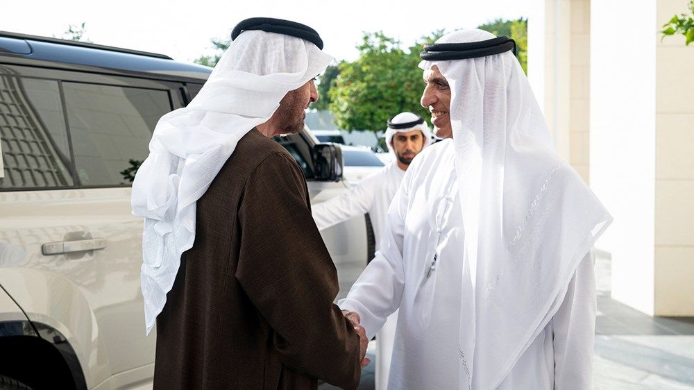 رئيس الدولة يستقبل حاكم رأس الخيمة