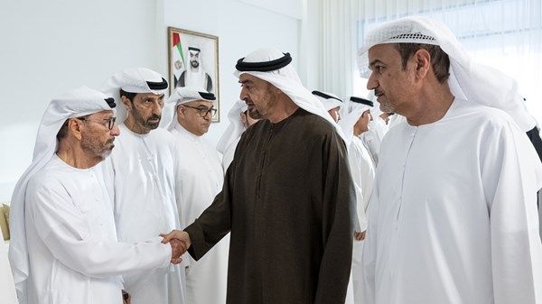 رئيس الدولة يعزي في وفاة أحمد محمد الحمادي وفاطمة علي أحمد
