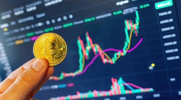 البيتكوين تفتتح شهر يوليو بالصراع على مستوى 60 ألف دولار وكاردانو تعود لقائمة أكبر 20 عملة
