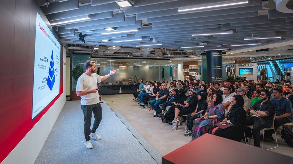 مقر المؤثرين و«YouTube» ينظمان مختبراً تدريبياً شاملاً لـ «أكاديمية YouTube»