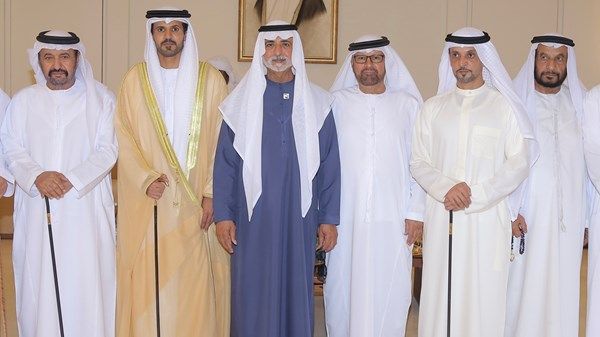 نهيان بن مبارك يحضر أفراح الأحبابي والجابري في العين