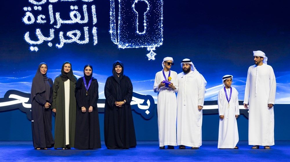 هنّأ بطلة تحدي القراءة العربي على مستوى الإمارات.. محمد بن راشد: القراءة هي البنية التحتية للتطوّر والتقدم والإبداع