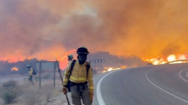 حريق غابات بجنوب إسبانيا يودي بحياة 12 شخصاً