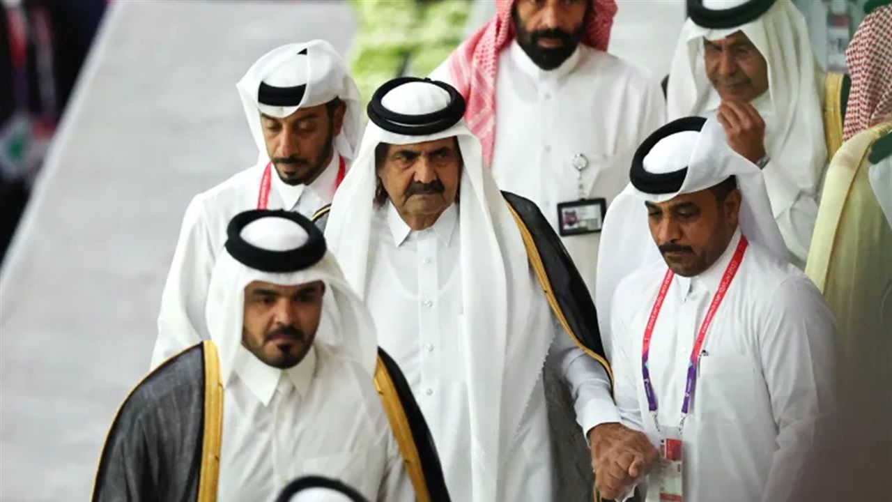 الرئاسات الثلاث تعزي أمير قطر بوفاة والده الشيخ حمد بن خليفة آل ثاني