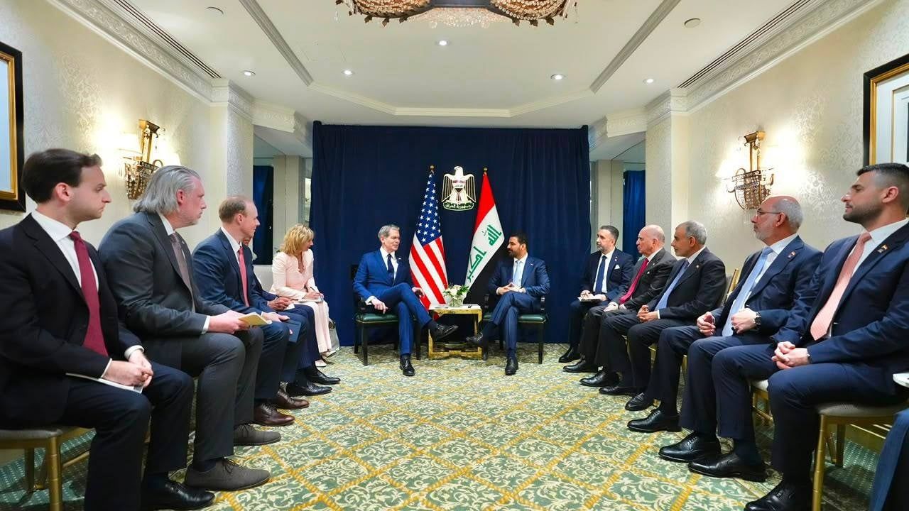 الزيدي يتحدث من واشنطن عن مكافحة الفساد وحصر السلاح بيد الدولة