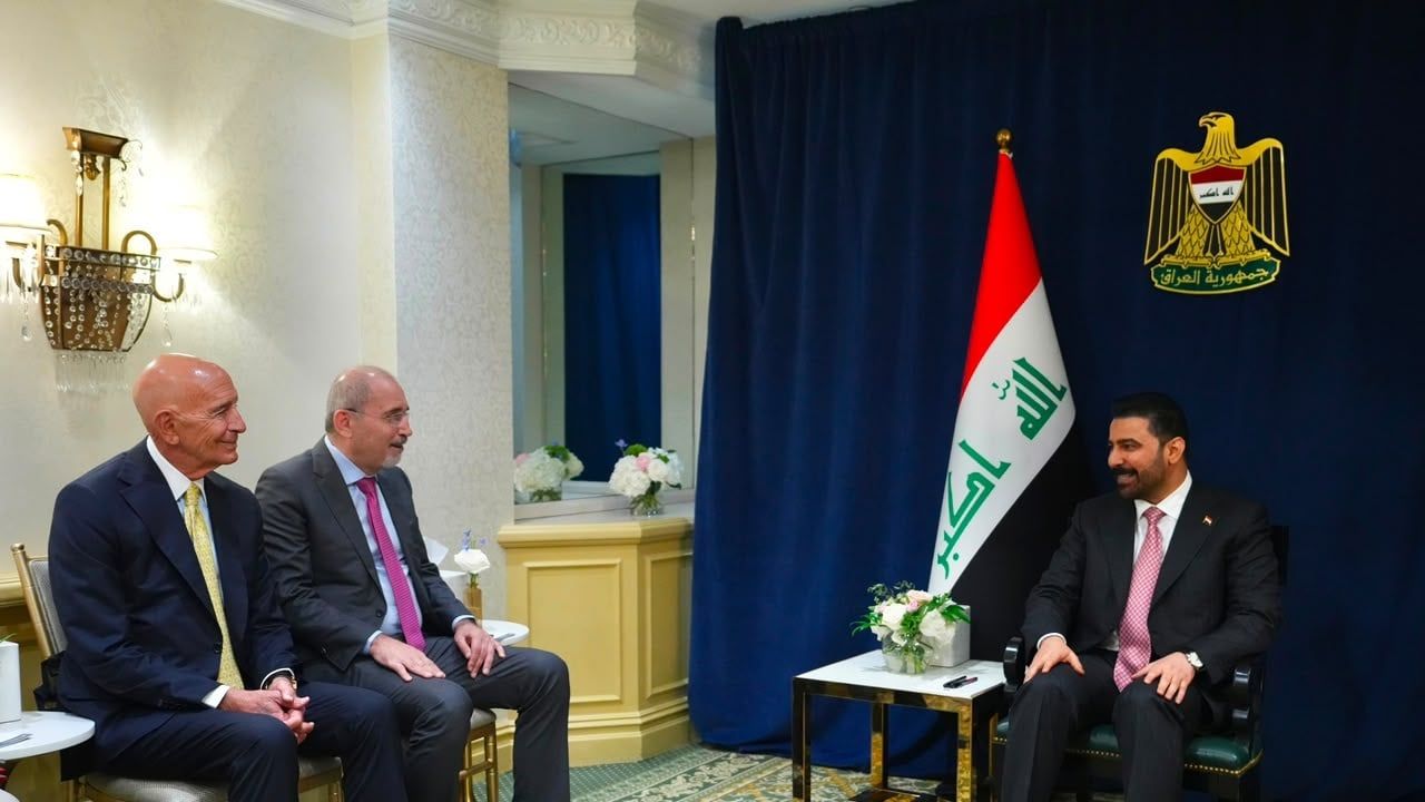 الزيدي يستقبل وزير الخارجية الاردني ويتلقى دعوة لزيارة الاردن