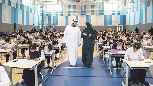 ولي عهد الفجيرة: تمكين الناشئة بالعلوم والمعارف
