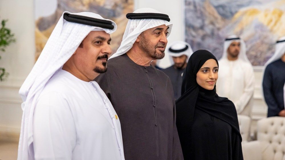 رئيس الدولة يستقبل أوائل الصف الثاني عشر للعام الدراسي 2025 ـ 2026 وأولياء أمورهم وعدداً من المعلمين والقيادات التربوية