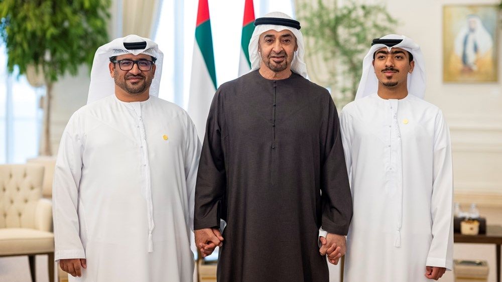 رئيس الدولة يستقبل أوائل الصف الثاني عشر للعام الدراسي 2025 ـ 2026 وأولياء أمورهم وعدداً من المعلمين والقيادات التربوية