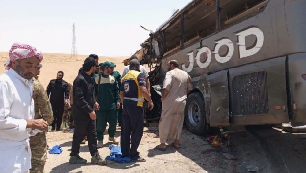 وفاة 35 وإصابة 30.. ارتفاع ضحايا حادث تصادم حافلتين في سوريا