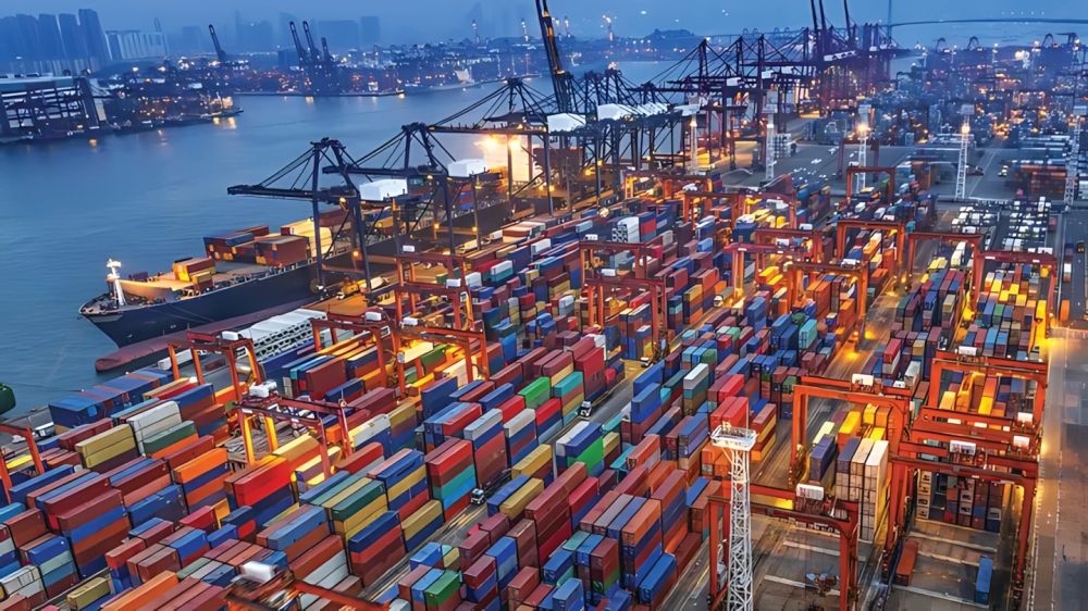 ارتفاع الصادرات السعودية 3.9% وتراجع الواردات خلال مايو 2026