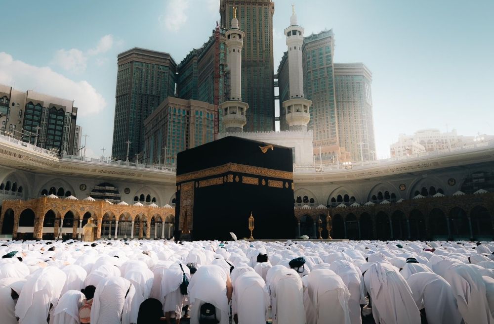 أخبار من السعودية.. ”الشؤون الدينية“ تعلن خطيبي الجمعة في الحرمين الشريفين