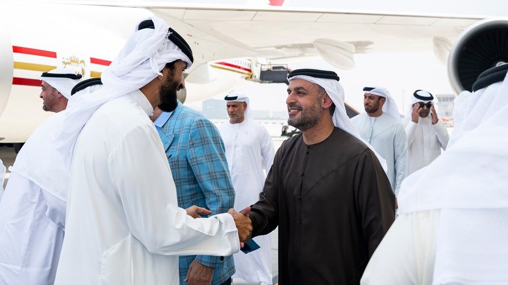 رئيس الدولة وملك البحرين يبحثان العلاقات الأخوية والتطورات الإقليمية