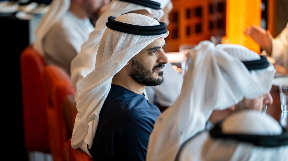 رئيس الدولة وملك البحرين يبحثان العلاقات الأخوية والتطورات الإقليمية