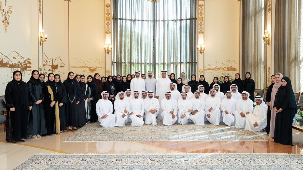 حاكم رأس الخيمة يستقبل سلطان النيادي.. ويطلع على برنامج الجاهزية الوطنية «غطاريف»
