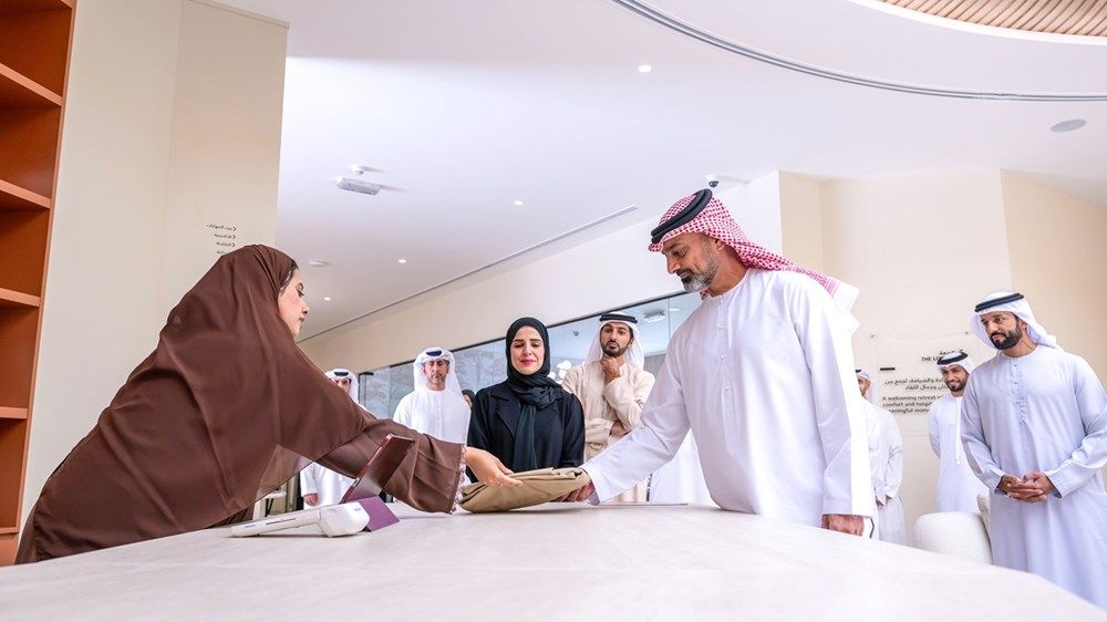 عمار بن حميد يفتتح «مركز فتيات عجمان» ضمن منظومة وطنية لتمكين الشباب