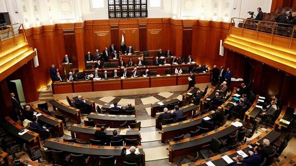 البرلمان اللبناني يقرّ قانوناً للعفو العام