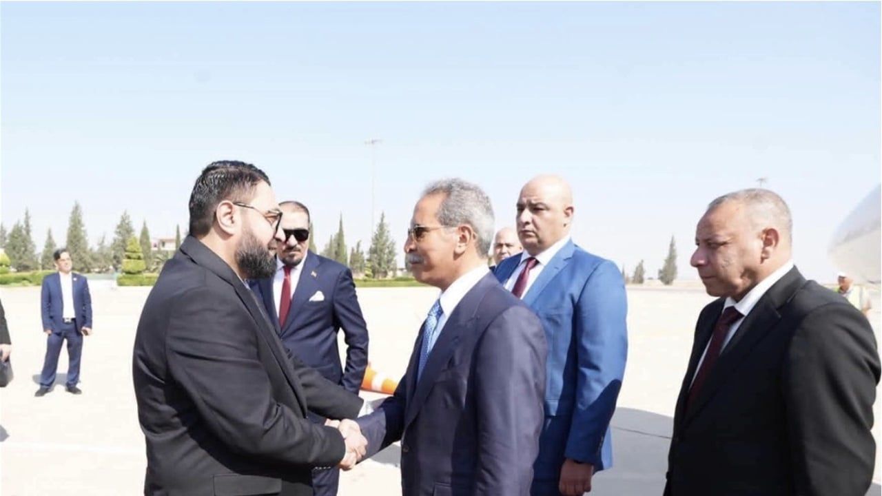رئيس مجلس القضاء الأعلى يصل إلى سوريا