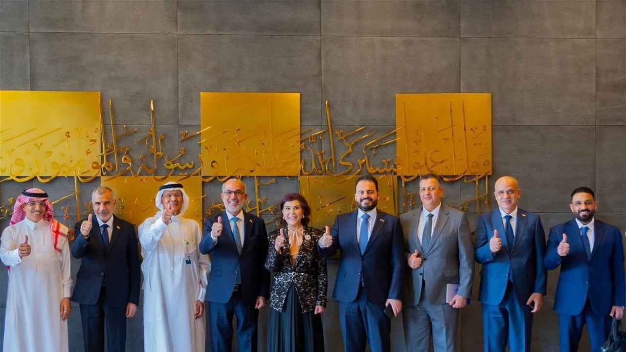 وزير النفط من الرياض: نعمل على توسيع التعاون مع السعودية في الطاقة والغاز
