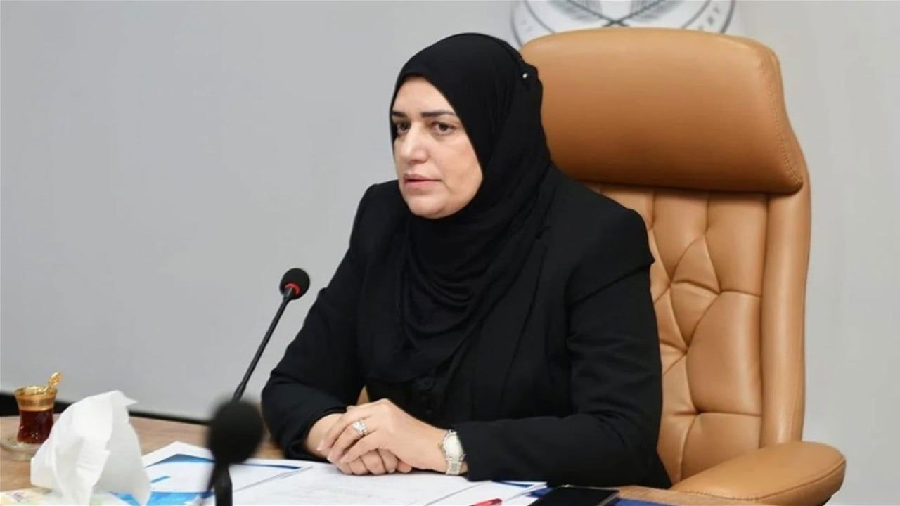 بعد اتهامات بتمويل الإرهاب.. واشنطن تلغي تأشيرة وزيرة المالية السابقة طيف سامي