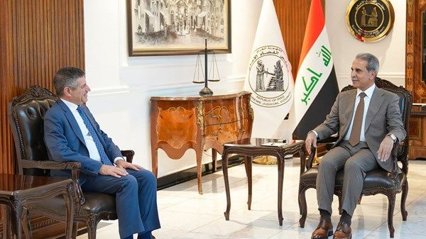 العراق وأميركا تبحثان خطة حصر السلاح بيد الدولة