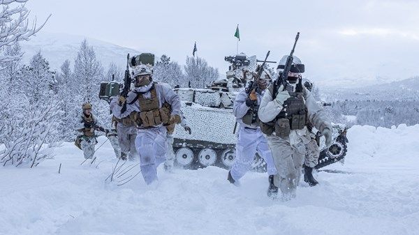 ترامب يعلن اتفاقا مع الدنمارك بشأن غرينلاند