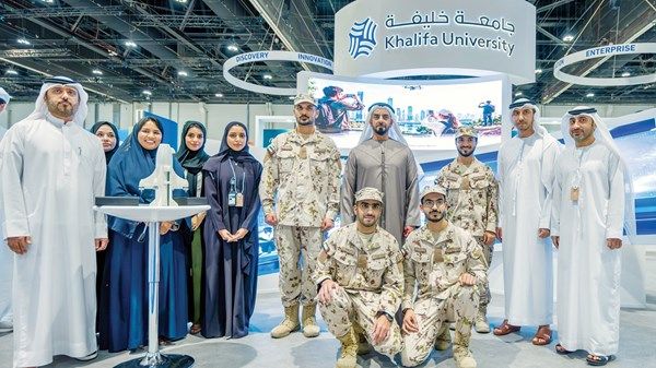 سيف بن زايد ونهيان بن مبارك يزوران «واجهة التعليم 2026»