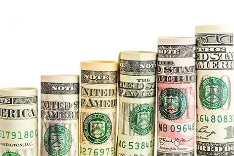 الدولار يواصل الصعود مع ارتفاع أسعار النفط وعوائد السندات