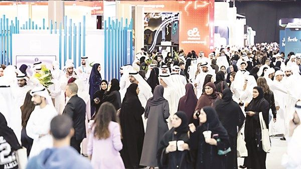 من التوظيف إلى التطوير المهني.. «رؤية 2026» يفتح آفاقاً جديدة أمام الكفاءات الإماراتية