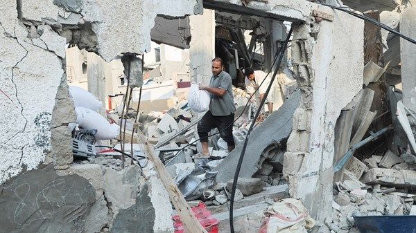 الإحصاء الفلسطيني: تضرر 82% من مباني غزة منذ بدء الحرب