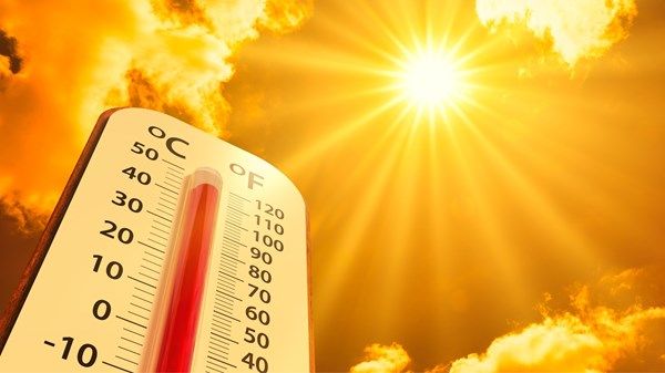 سويحان تسجل أعلى درجة حرارة بالإمارات