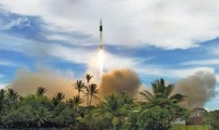 تكنولوجيا: تعرف على مراحل تطور صاروخ فالكون من SpaceX منذ 2005