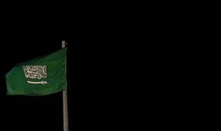 اقتران "الهلال" مع "عنقود الثريا" في سماء رفحاء.. ما دلائل ذلك؟