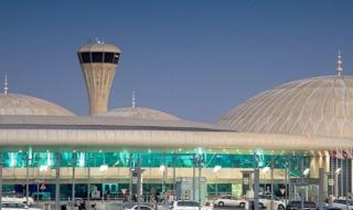 "العربية للطيران" تعلق رحلاتها من وإلى مطار الشارقة لسوء الأحوال الجوية