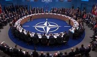 الناتو: المساعدات الأمريكية إلى أوكرانيا سيتم تسليمها إلى الخطوط الأمامية بسرعة