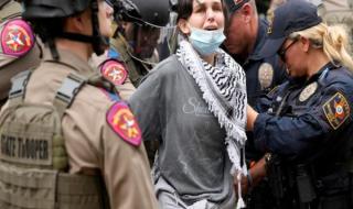 الشرطة الأمريكية تفض بالقوة اعتصام طلاب تكساس المتضامن مع "فلسطين"