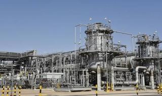الخليج اليوم .. السعودية ترفع أسعار النفط المصدر إلى آسيا للشهر الثالث على التوالي