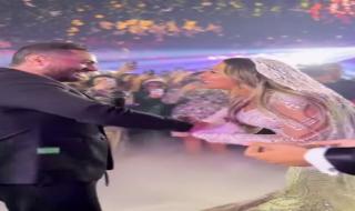 تفاعلت معه بالرقص.. تامر حسني يغني في حفل زفاف لينا الطهطاوي (صور وفيديو)