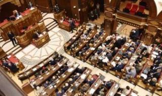 مجلس الشيوخ يوصى الحكومة بإعادة النظر فى منظومة دعم ألبان الاطفال