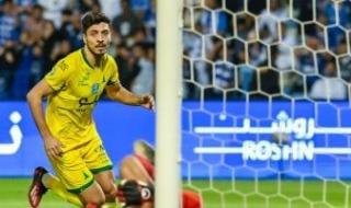 مصدر في الأهلي يكشف حقيقة مفاوضات إعادة محمد شريف الموسم المقبل