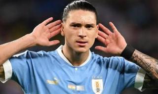 ليفربول يحسم مستقبل نونيز في الموسم المقبل