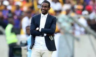 صن داونز يُعلن رحيل مدربه موكوينا رسميًا