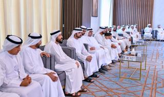 الامارات | حمدان بن محمد يقدّم واجب العزاء في وفاة محمد علي سلطان العلماء