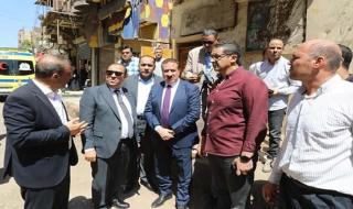 بالصور.. محافظ المنوفية تواصل رفع أنقاض العقار المنهار وإخلاء المنازل المجاورة