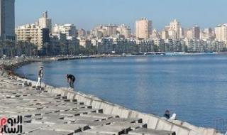 غدا ارتفاع طفيف بالحرارة وشبورة كثيفة أحيانا والعظمى بالقاهرة 34 درجة