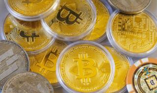 5 عملات مشفرة مرشحة للصعود مثل بيتكوين أو التفوق عليها في 2025