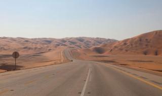 تحديث سرعات طريق "السعودية - عمان" في الربع الخالي